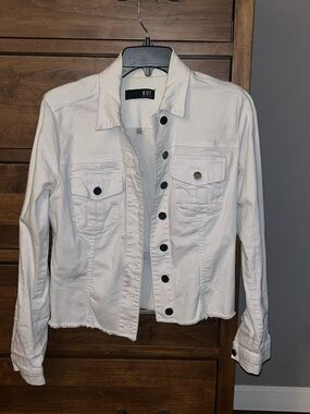 Kut from the Kloth White Denim Jean Jacket with Frayed Hem